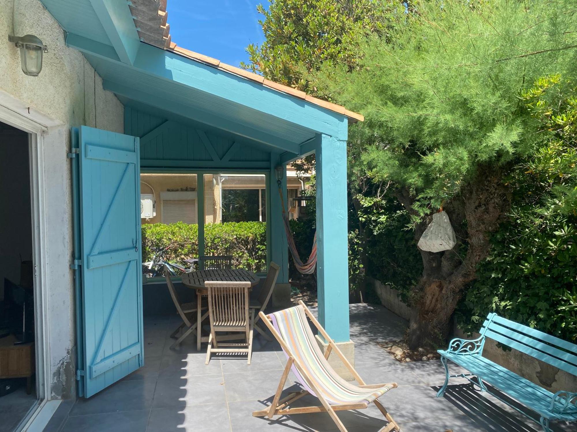 Maison 300 M De La Avec Un Bel Exterieur Holiday home